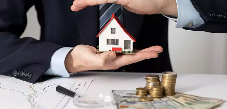 Who Do We Buy Houses From in Mesquite, TX?